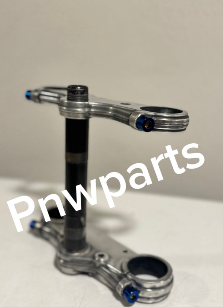 Tuttio fork crown bolts (4)