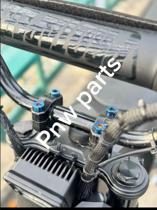 Tuttio bar clamp bolts (4)