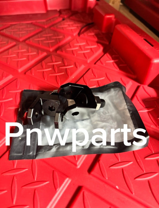 Lbx peg mount (2)