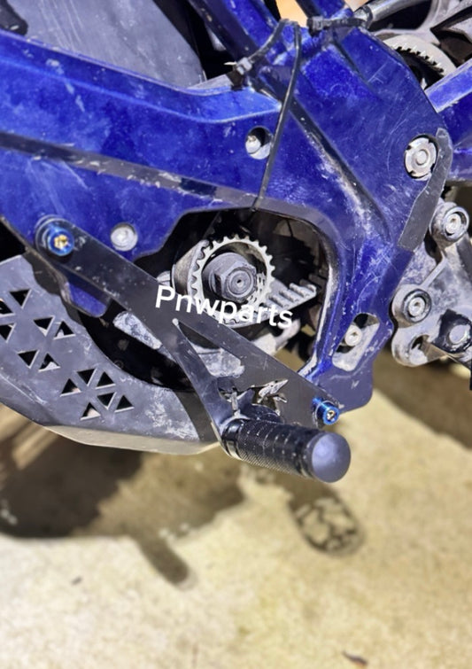 Shift lock bolts (2)